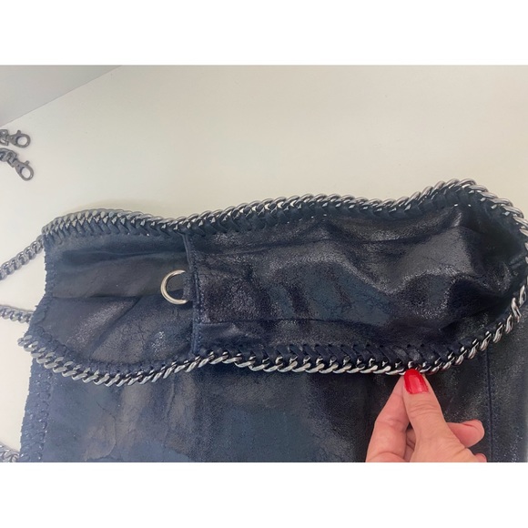 GENUINE LEATHER VERA PELLE HANDBAG, NAVY BLUE WITH METAL CHAIN HANDLES - Picture 6 of 16
